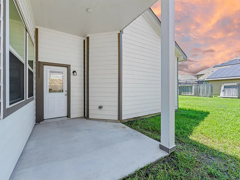 3009 Wedgewood Bay Ct — Photo 33