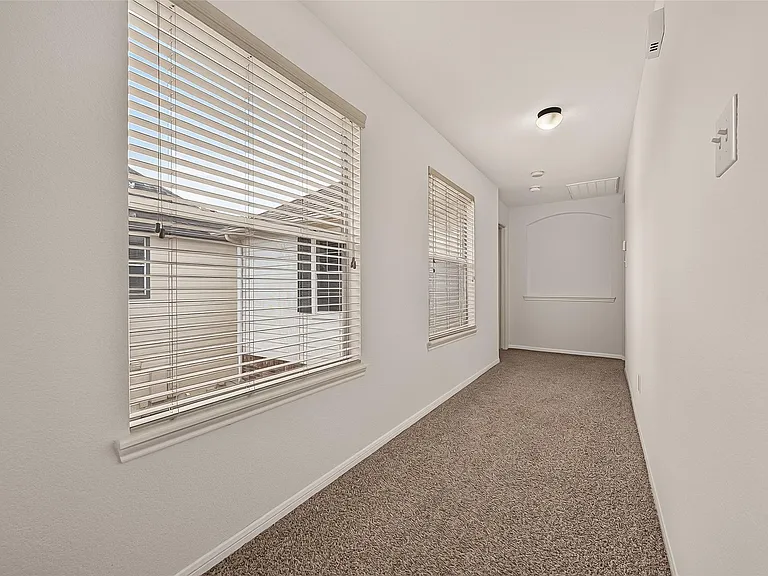 6118 Breezy Hollow Ln — Photo 29