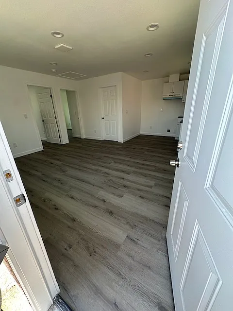 2 bed, 600 sqft, $2,500 — Photo 4