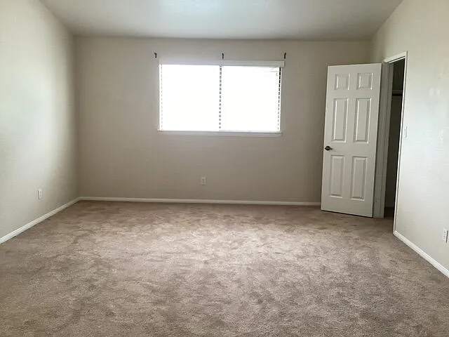 3129 Golfwood Ct — Photo 27