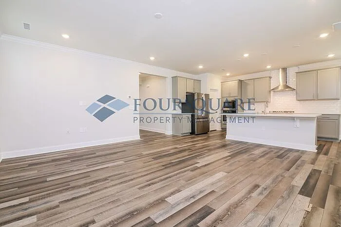425 Canyon Spring Trl — Photo 6
