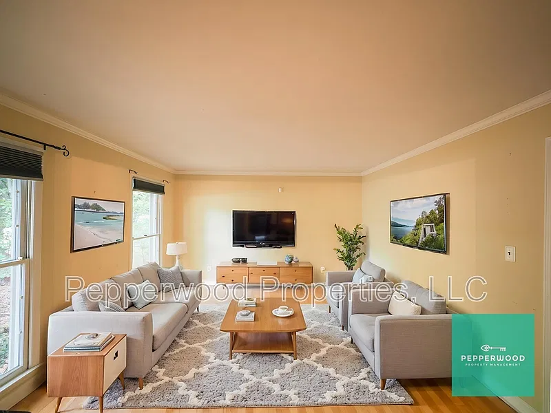 4 bed, 3.0 bath, 3137 sqft, $2,495 — Photo 4