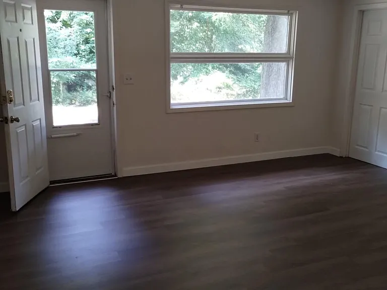 9529 W Main St — Photo 2