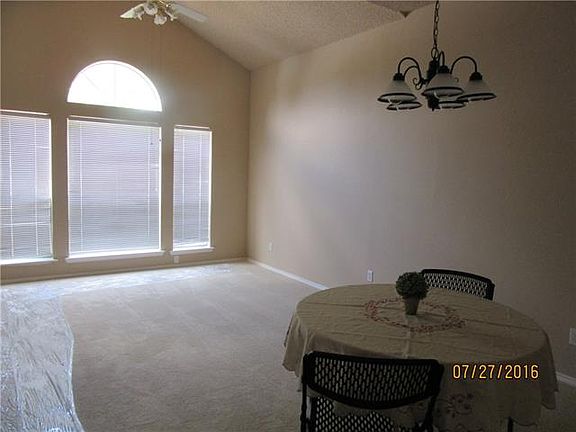 4th image of 10213 Pleasant Mound Dr