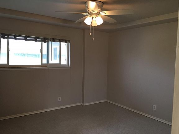 3rd image of 220 East Ave APT 4
