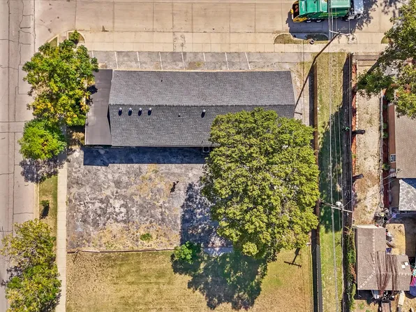 2816 Vaughn Blvd, Fort Worth, TX 76105