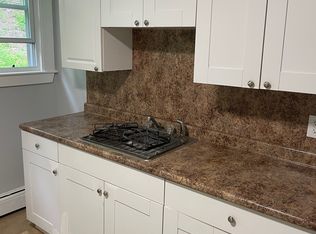 26 Castle St #3, Plymouth, MA 02360