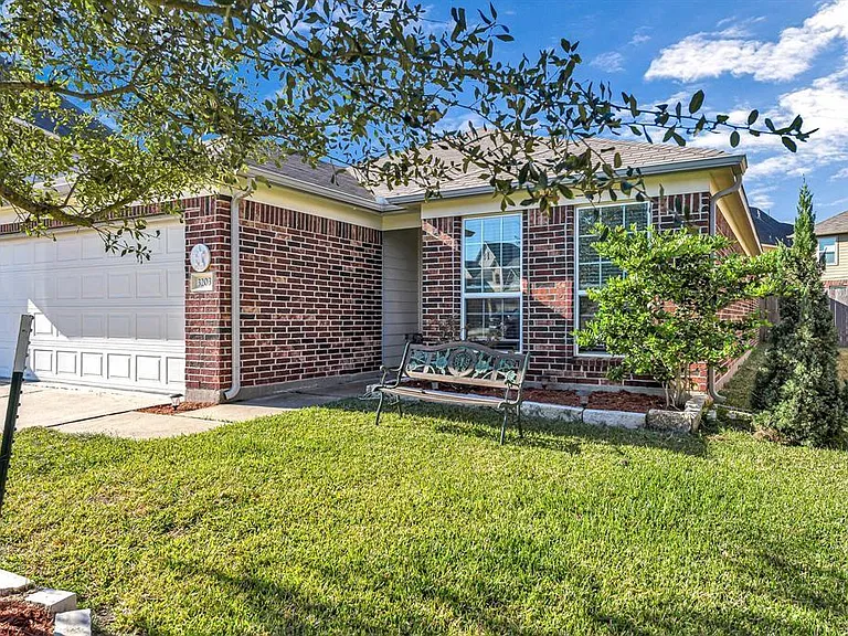 3203 Dale Ridge Trl — Photo 2