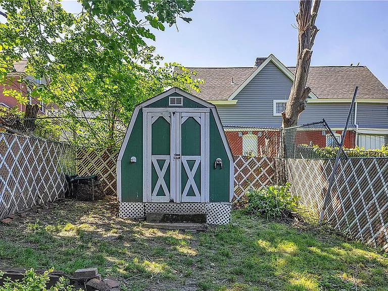 204 Johnston Ave — Photo 8