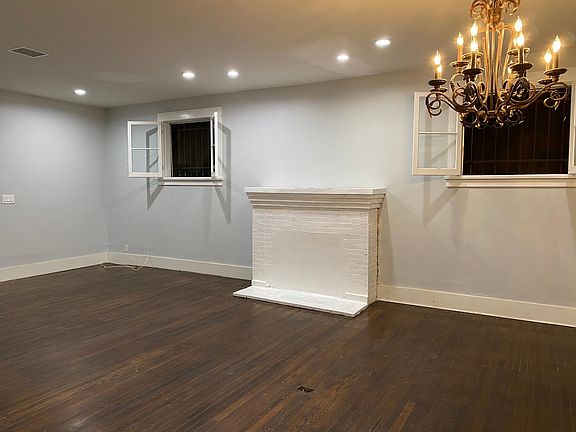 3rd image of 1383 Maltman Ave