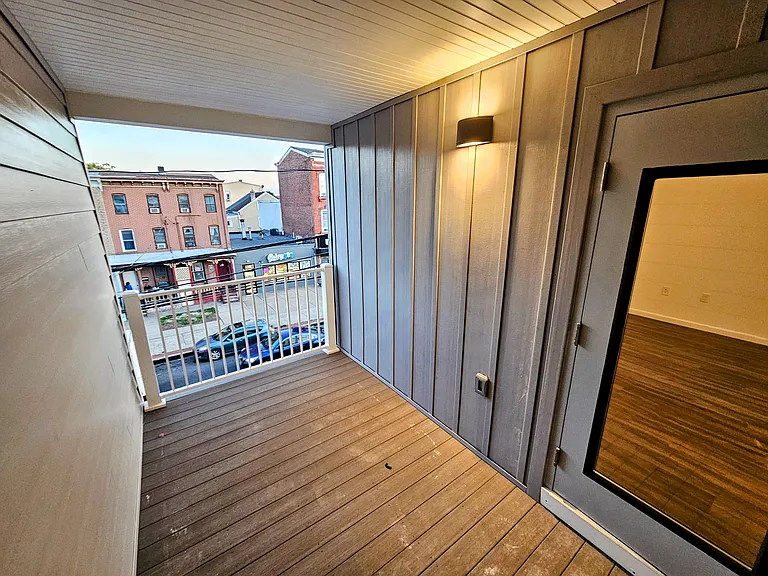 Clinton Lofts — Photo 10