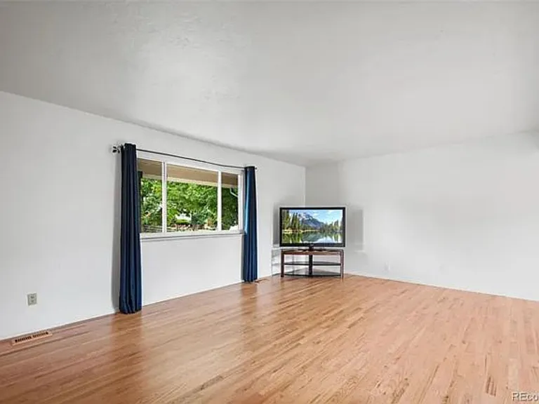 7391 Coors Dr — Photo 10