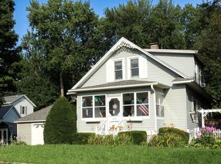 303 E Winfield St, Morrison, IL 61270