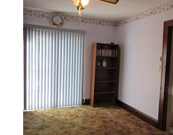 5th image of 3639 W 103rd St
