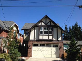 3222 NE 89th St, Seattle, WA 98115