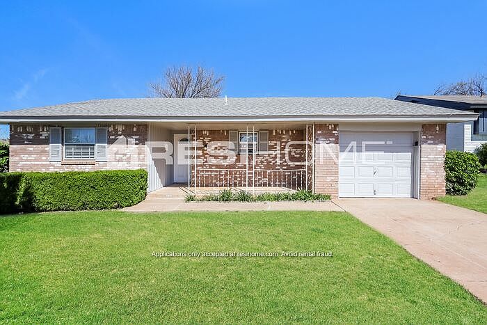 1st image of 2917 Queenston Ave