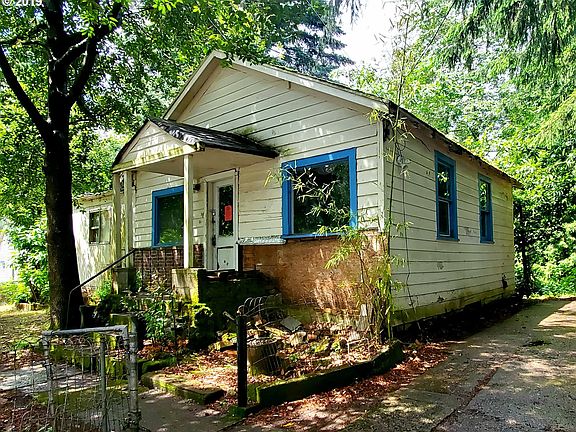 2nd image of 2910 NE 59th St