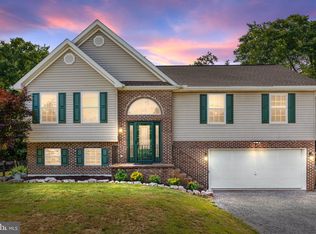 165 Rome Dr, Clear Brook, VA 22624