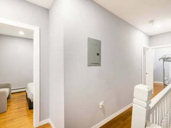 107 Utica Avenue image 26 of 34