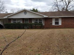 210 Pellimore Dr, Warner Robins, GA 31093