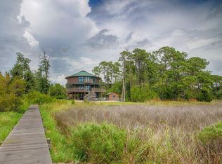 3100 Hickory St, Navarre, FL 32566