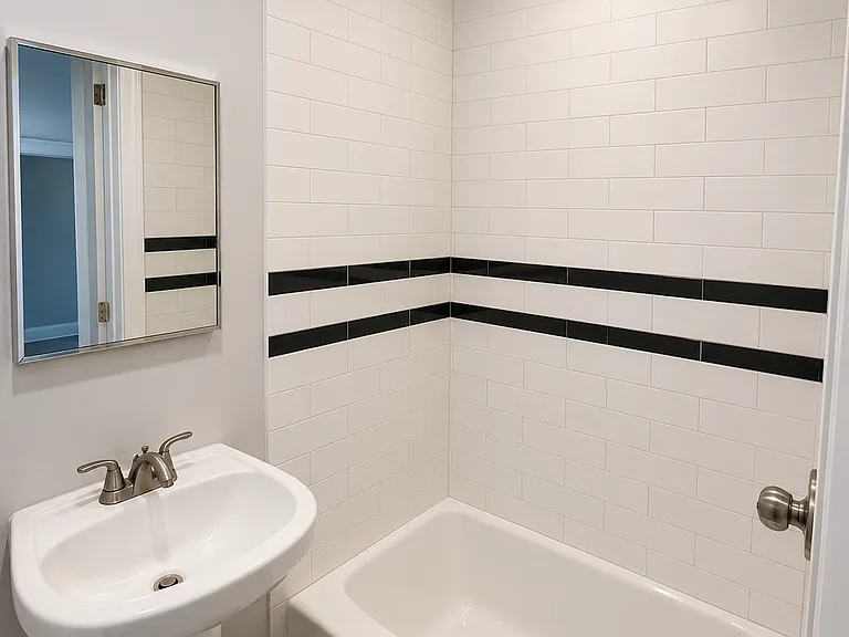 100 3rd St #7 — Photo 3