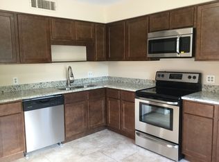 402 Windmeadows St, Altamonte Springs, FL 32701