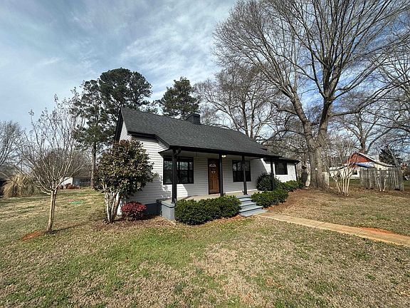 2nd image of 196 Orchard St