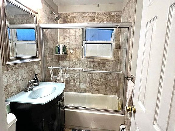 4th image of 13727 70th Rd