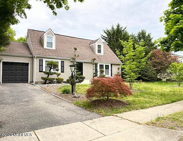 1st image of 28 Westwood Drive