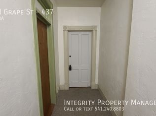 437 N Grape St #437, Medford, OR 97501