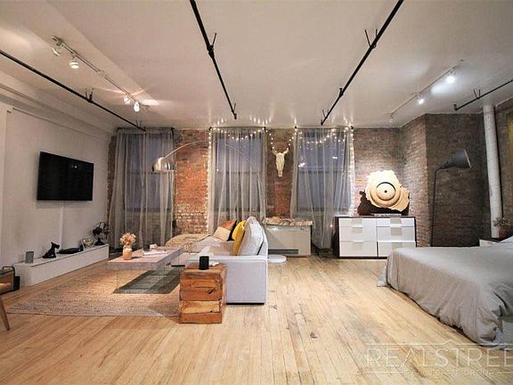 3rd image of 337 Kent Ave #2A