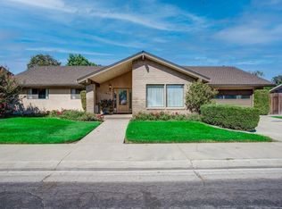 1815 Hillview Dr, Los Banos, CA 93635