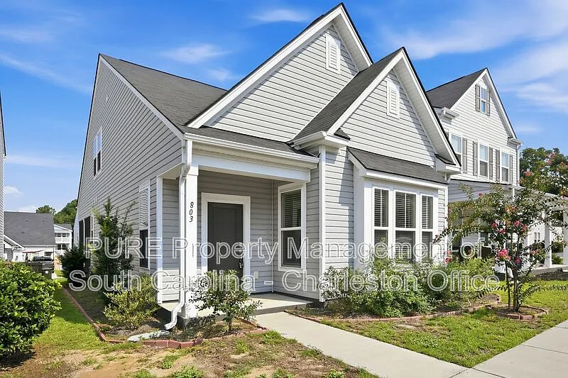 3 bed, 3.0 bath, 2000 sqft, $2,949 — Photo 2