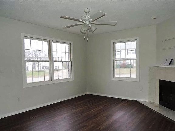 2nd image of 707 Golfcrest Rd N APT 1