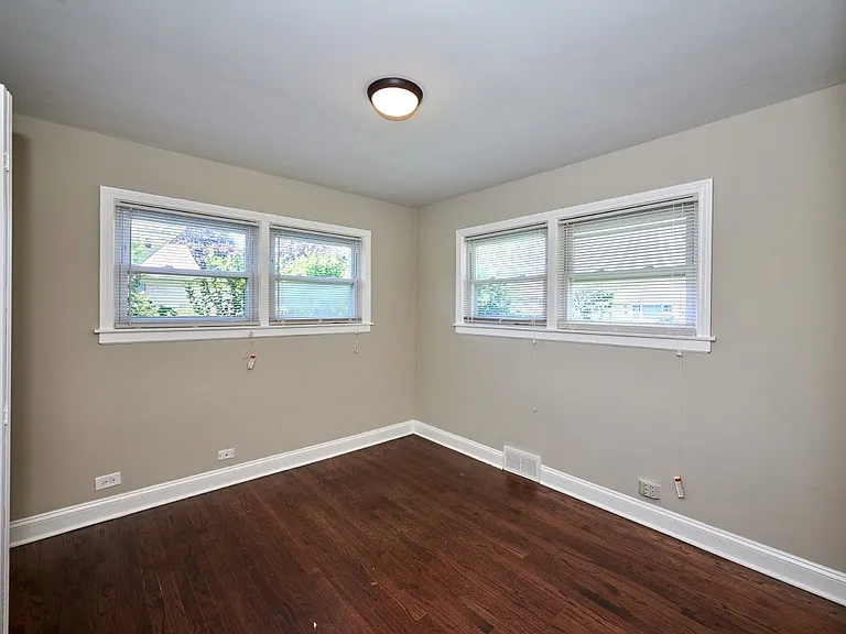 7810 E Prairie Rd — Photo 13