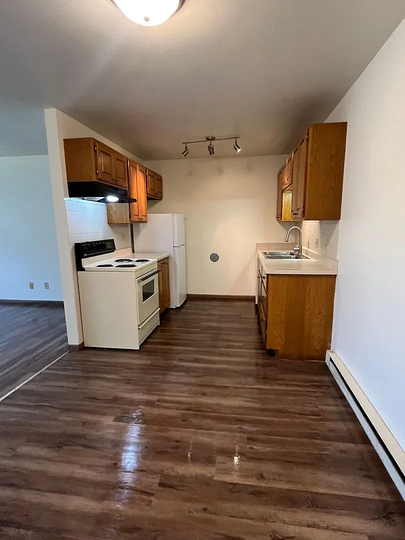 Arena Apartments — Photo 2