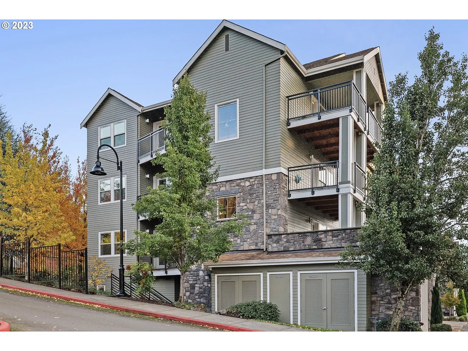 11624 SE Wingspan Way photo 1