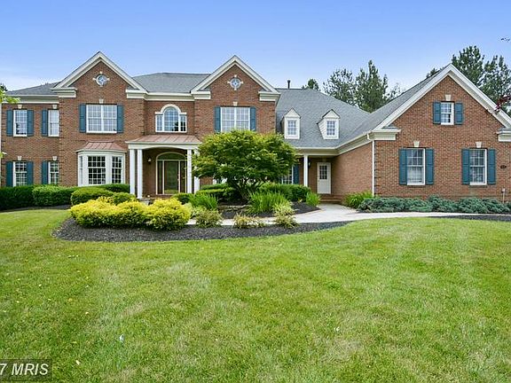 3rd image of 15057 Sawgrass Pl