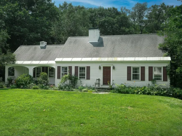 21 Dell Road, Springfield, VT 05156