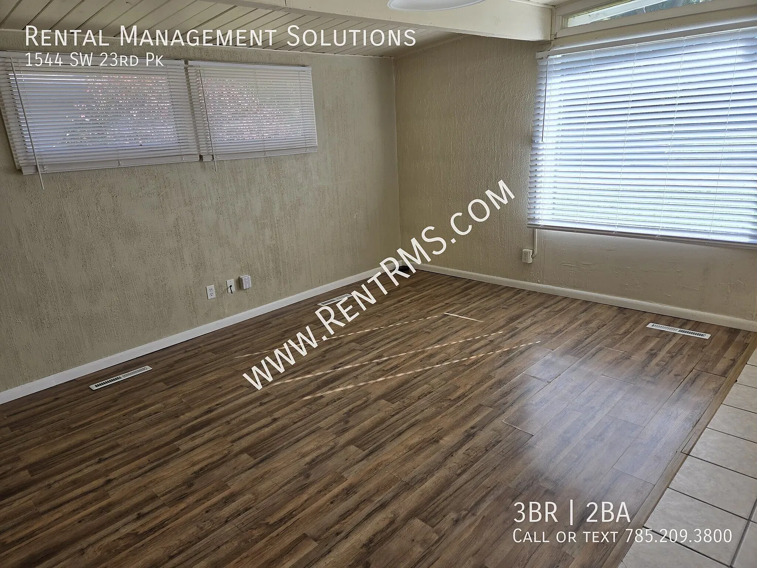 *Near Washburn University* 1544 Sw 23rd Pk- 3 Bed/1.5 Bath — Photo 2
