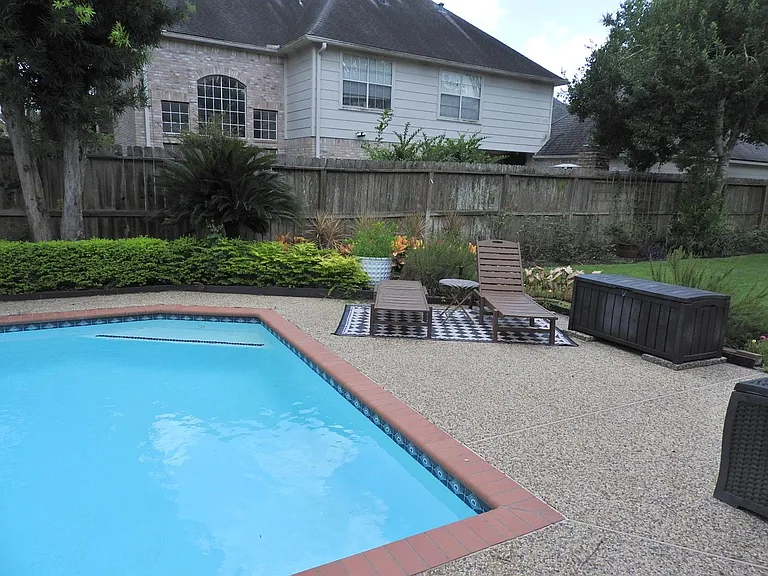 2319 Amber Springs Dr — Photo 44
