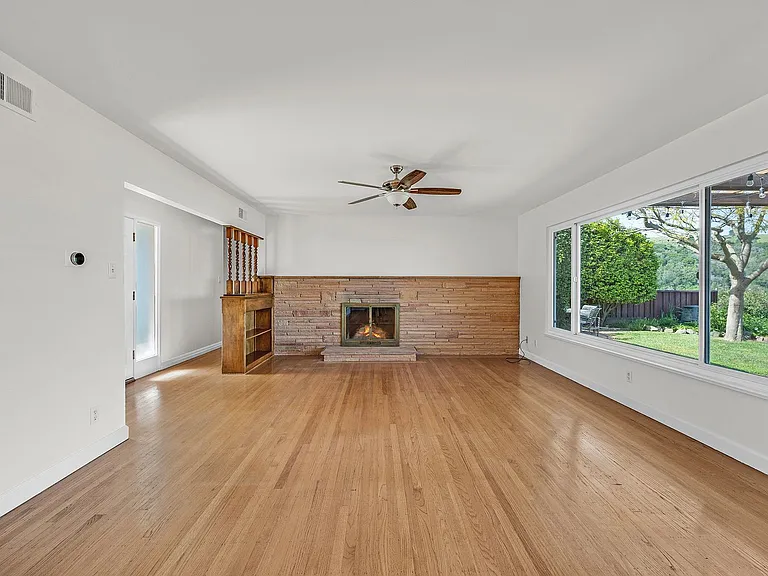 8 Stephens Ct — Photo 21