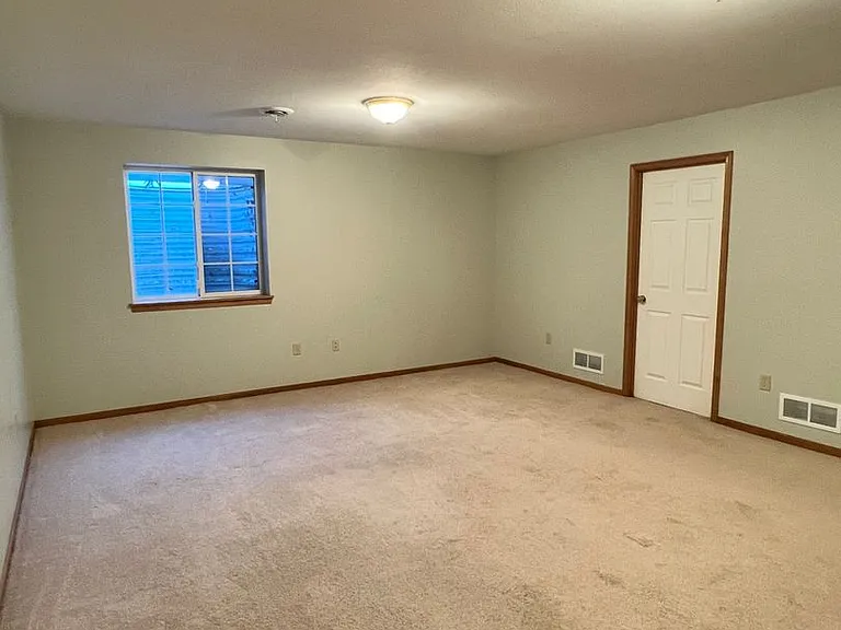 2214 Elk Ct — Photo 18