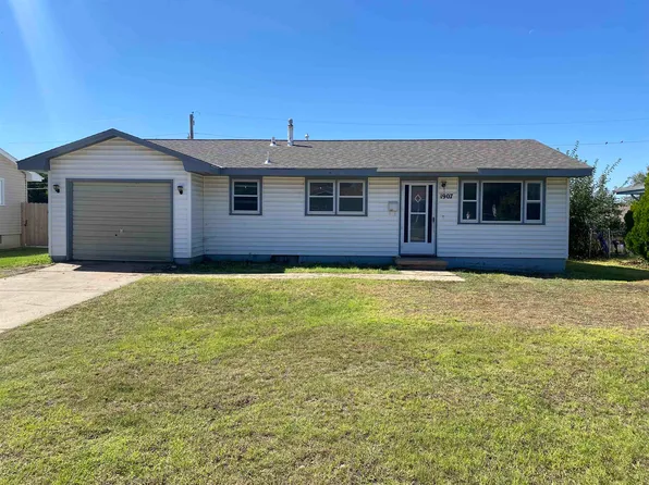 1907 Holmes Rd, Hays, KS 67601