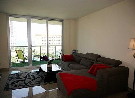 5th image of 19370 Collins Ave APT 1007