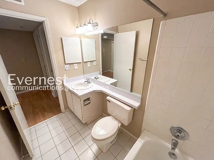 47 Little Silver Ct SE — Photo 14