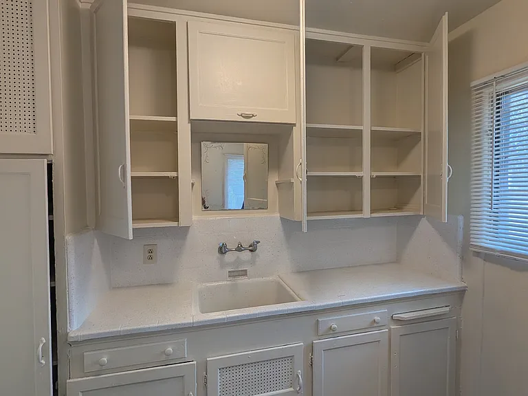 kitchen cabinets