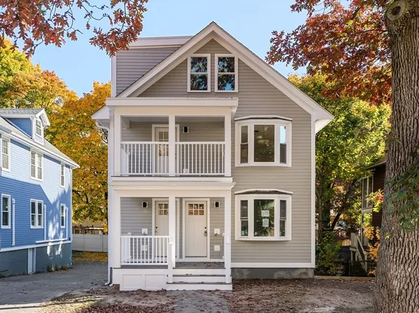 17 Linwood Ave Unit 17, Melrose, MA 02176