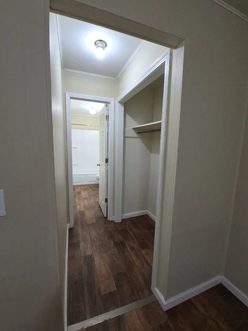 Bailey Apartments — Photo 2